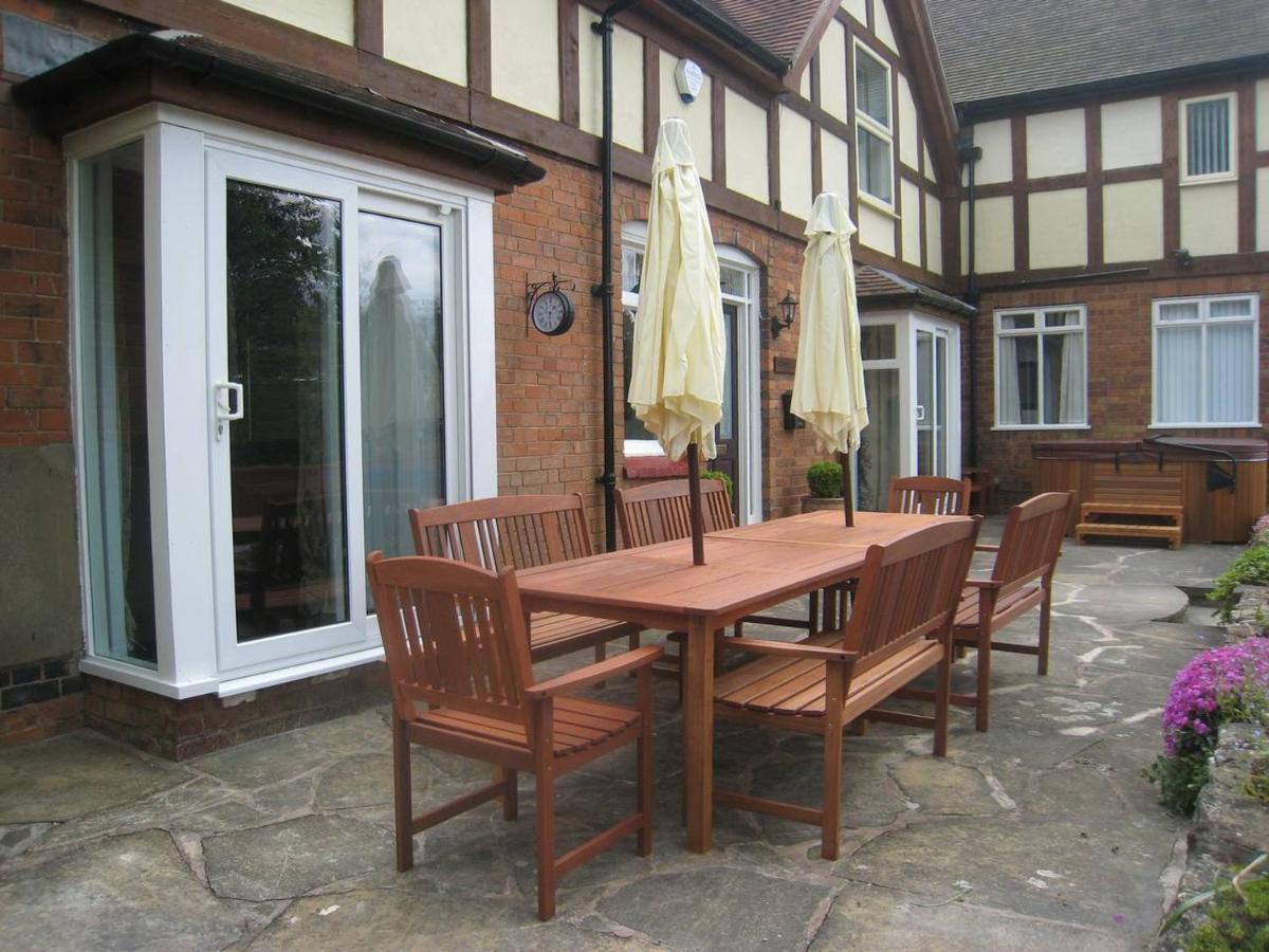 Arden Hill Farmhouse - Hot Tub, Snooker Table, Sleeps 16 Stratford-upon-Avon Exterior photo